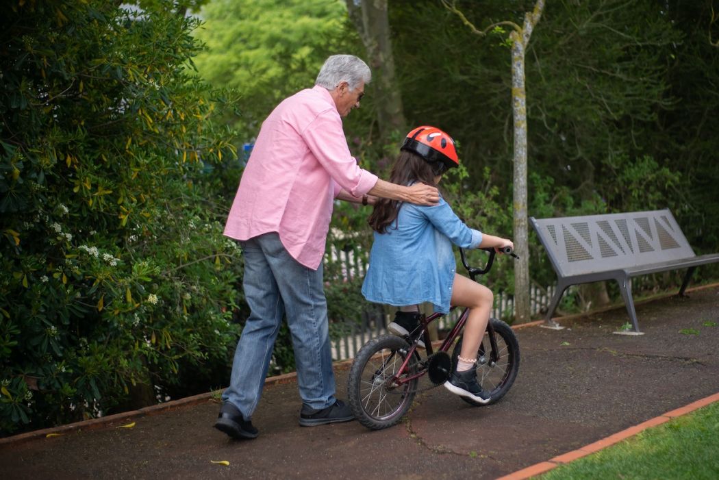 Jak nauczyć dziecko jeździć na rowerku biegowym w 5 krokach?