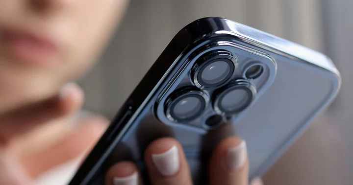 Czy warto kupić odnowionego iPhone’a? Rozsądna odpowiedź na drogie nowe smartfony