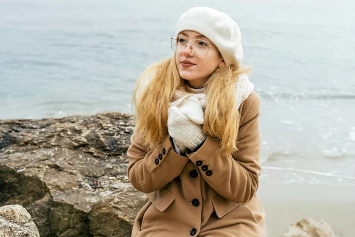 Jak nosić beret damski zimą?