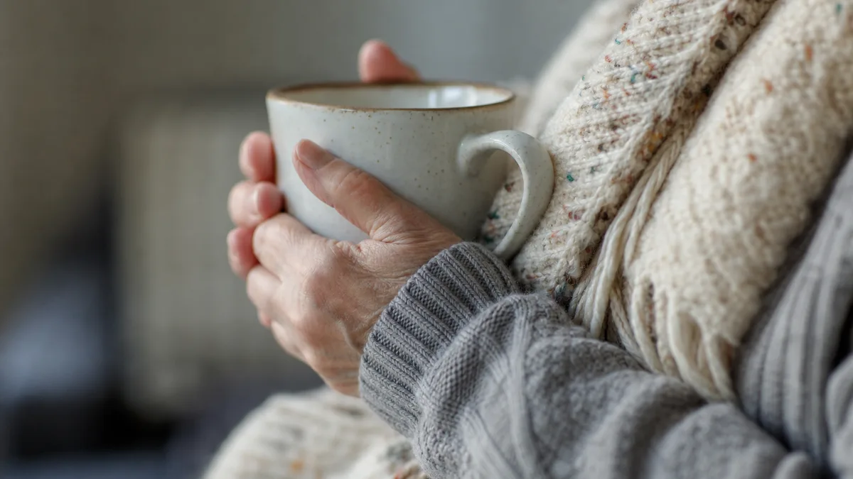 Jesienne infekcje groźniejsze dla seniorów. Ryzyko zgonu jest 100 razy wyższe