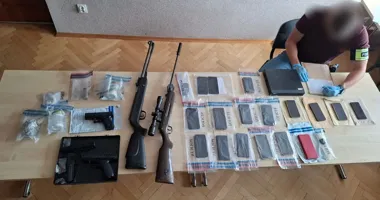 ZATRZYMANY PRZEZ POLICJANTÓW 43 - LATEK Z ZARZUTEM USIŁOWANIA ZABÓJSTWA - Aktualności KPP Zambrów