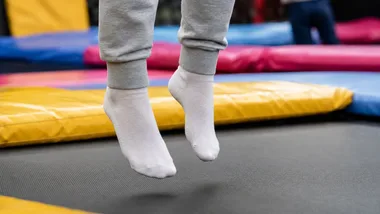 Zagadki w Łupiance i skoki w Białymstoku. Wakacyjna ekspedycja dzieci