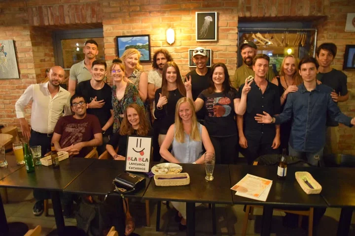 Grafika promocyjna wydarzenia Białystok BlaBla Language Exchange — spotkania językowe co drugi tydzień