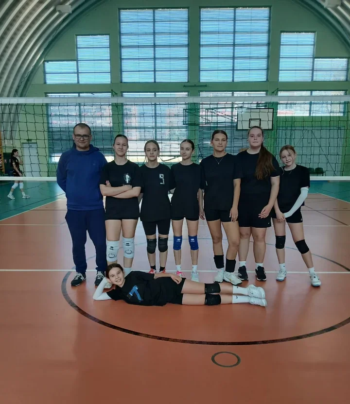Siatkarki z Uhowa zatrzymały się tuż przed wojewódzką ósemką