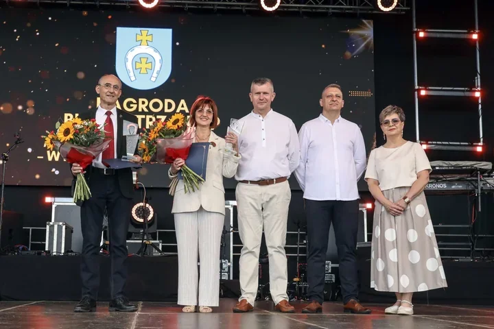 W Łapach nagrodzono ludzi od dróg, dworca i szkolnej sceny