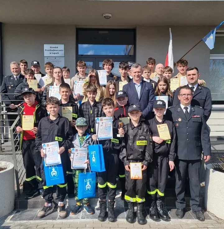 W Łapach młodzi sprawdzili wiedzę o pożarach i szykują się do powiatu