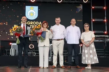 W Łapach nagrodzono ludzi od dróg, dworca i szkolnej sceny