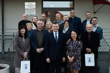 Sołtysi gminy Łapy świętowali – wyróżnienia, tort i zaproszenia do Domu Kultury