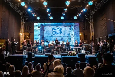 Białystok wraca do jubileuszowego koncertu BOK. Tym razem przed ekranami
