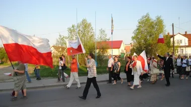 Strażacki korowód i znicz przy pomniku. Choroszcz szykuje biało-czerwone święto