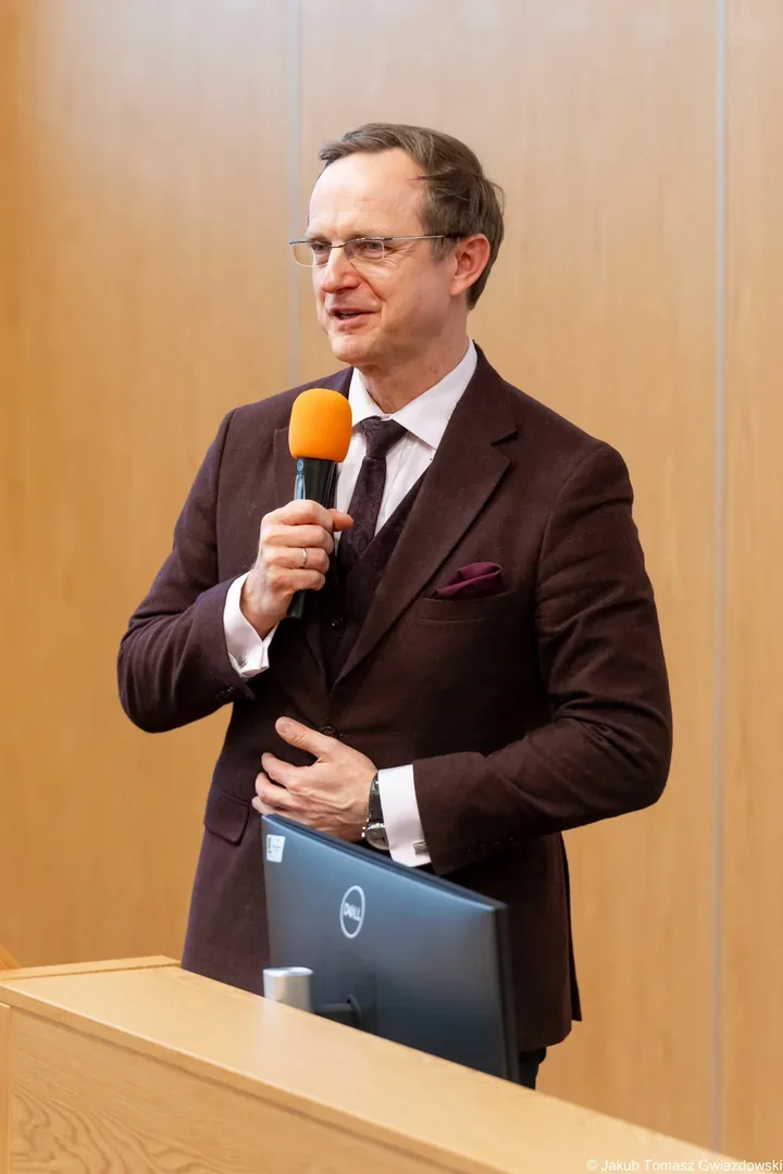 Seniorzy uczą się dalej – Uniwersytet Profilaktyki Psychogeriatrycznej rozszerza ofertę prozdrowotną