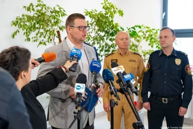136 dyrektorów szkół przeszło szkolenie. W tle radykalizacja i alarmy