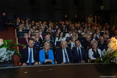 240 nauczycieli nagrodzonych w Białymstoku. Dziewięć osób otrzymało wyjątkowy tytuł