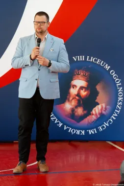 Jedna chwila może kosztować życie. Rusza kampania dla młodych w Białymstoku