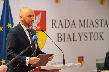 Jest zgoda na spółkę dla Krywlan. Do regularnych lotów jeszcze daleka droga