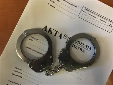 Ukradł piłę wartą 5 tysięcy, sprzedał za 800 złotych. Wpadł przy szafkach