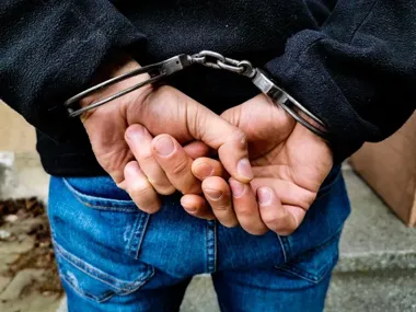 Po kursie taksówki ruszył atak - jeden z napastników trafił do aresztu