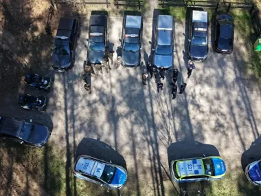 Quady wjechały do lasu - policjanci i leśnicy ruszyli na patrol