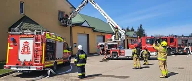 Pozorowany pożar w Białymstoku sprawdził strażaków z Łap i OSP