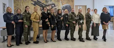 Funkcjonariuszki opowiadały o służbie - "Kobiety w mundurze" przyciągnęły licealistki