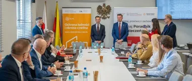 Miliony na bezpieczeństwo i magazyn kryzysowy. Samorządy z powiatu już działają